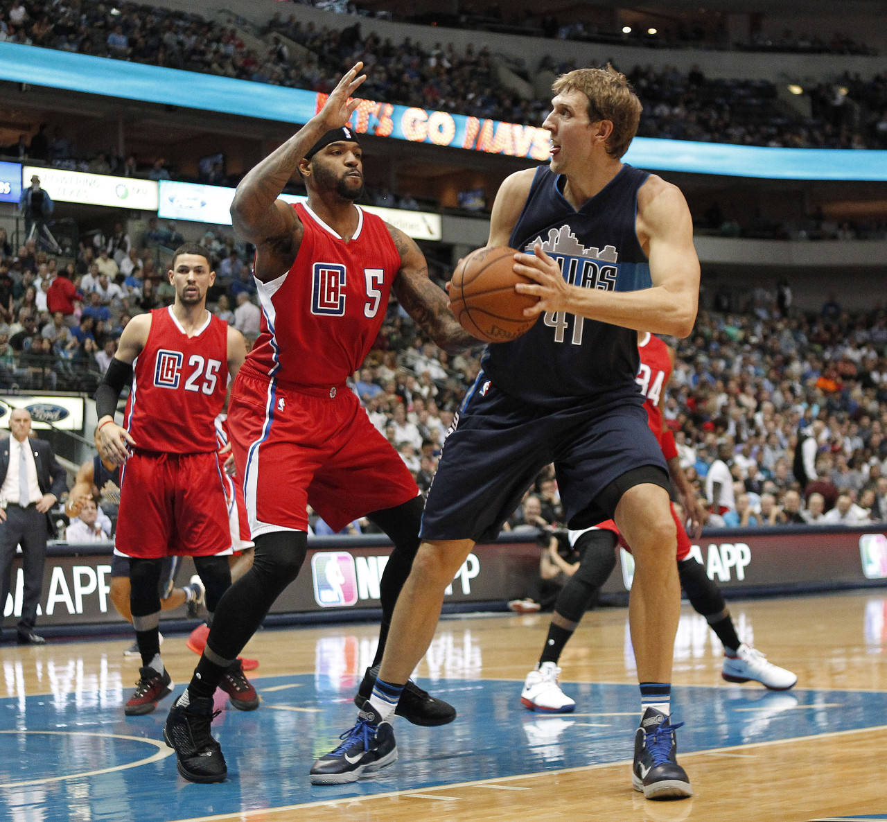 风云突变亚特兰大今夜门线救险;NBA季后赛版图或变;赛场秩序良好;资深球员宣示担当的简单介绍 风云突变亚特兰大今夜门线救险;NBA季后赛版图或变;赛场秩序良好;资深球员宣示担当的简单介绍