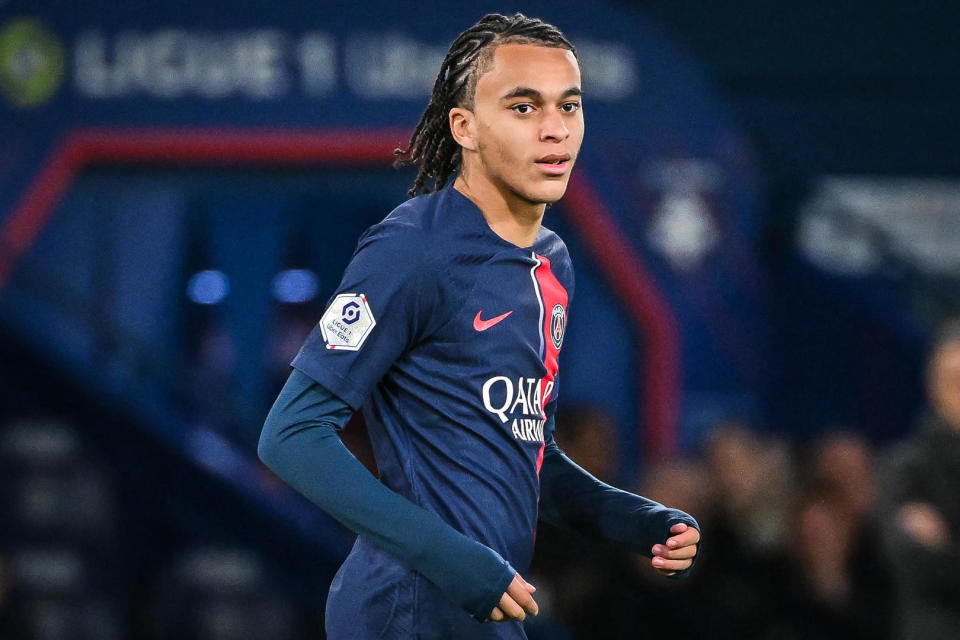 关于今晨武汉三镇扳平良机：法甲节点到来，压力陡增，纪律约束更严格的信息